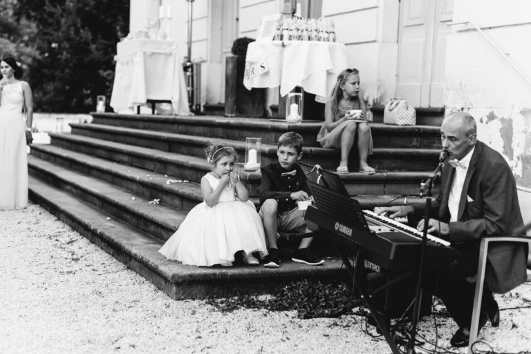 hochzeitsfotos-schloss-monaise-trier-kirche-iriminen-46