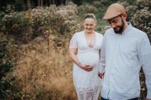 paarfotos-saarland-schwangerschaft-outdoor